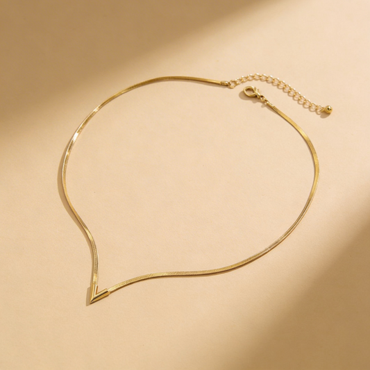 V Minimal Necklace – Gold Stainless Steel